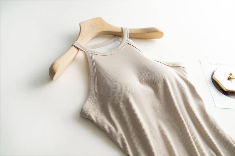 Regular basic halter neck shelf bra rib tank top